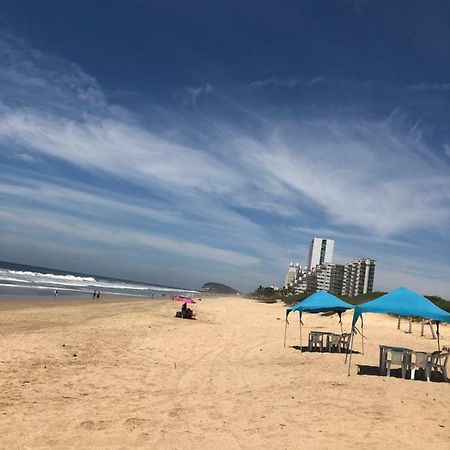 Willa Casa En Privada Frente A La Playa Con Alberca! Mazatlán Zewnętrze zdjęcie
